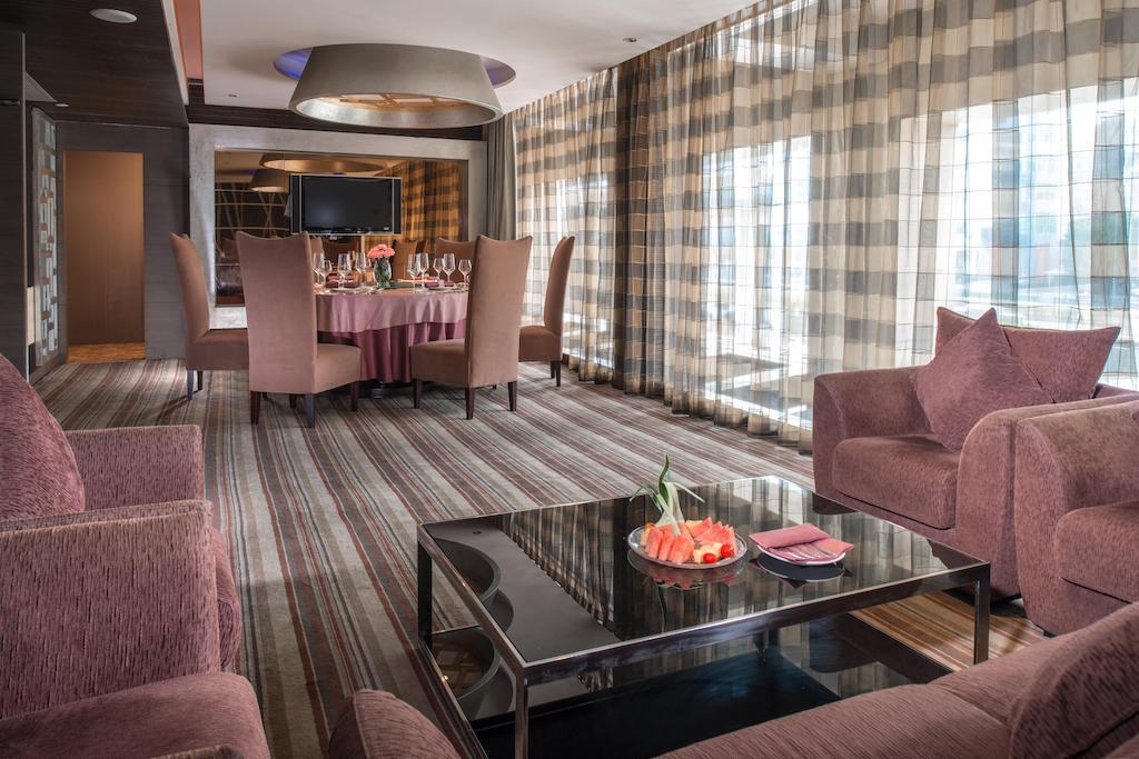 Logosun Hotel Ухань Екстер'єр фото